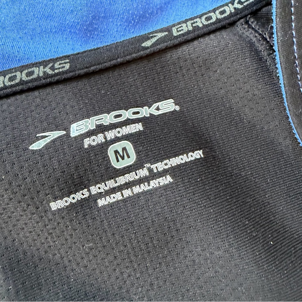 Brooks Equilibrium Womens Medium Black Long Sleeve V-Neck Running Top - Picture 2 of 2